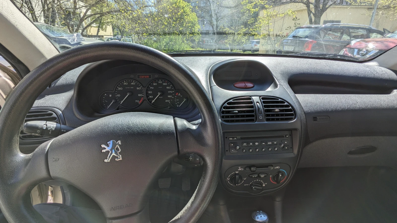 Peugeot 206 Седан, 33, 000км! - изображение 3