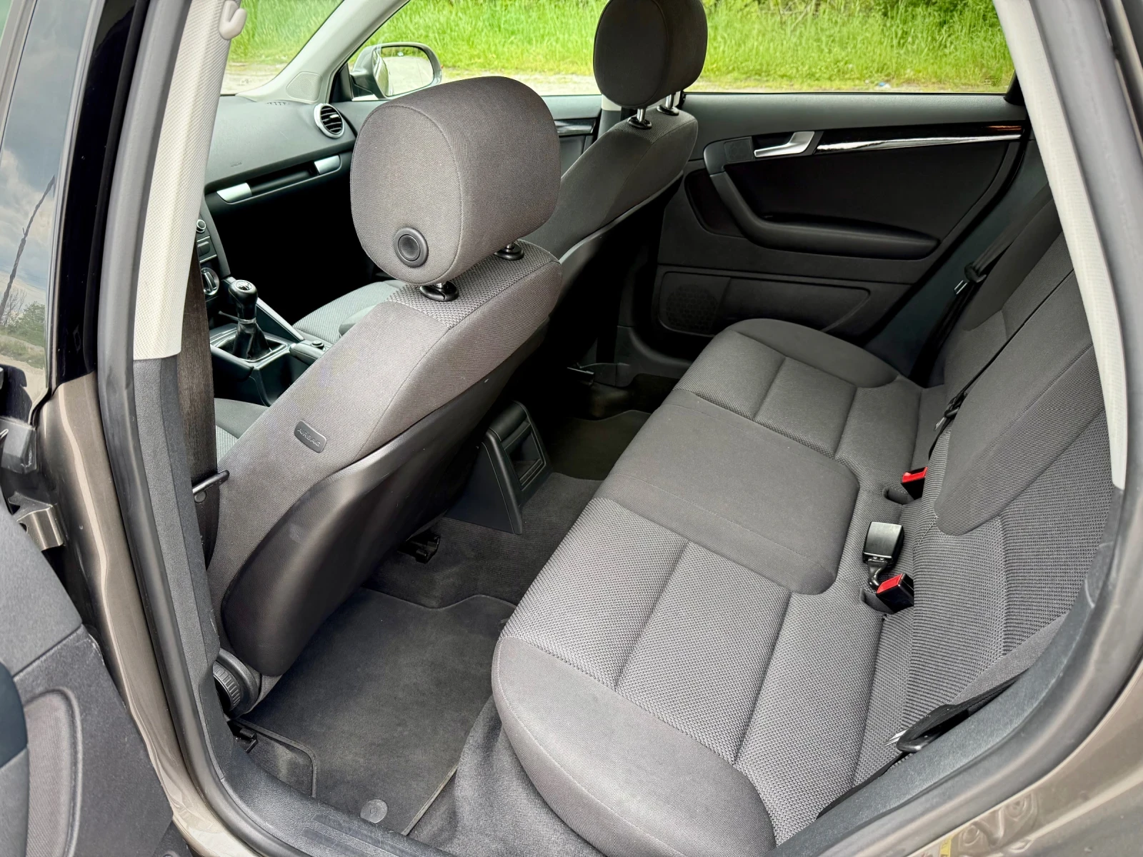 Audi A3 1.6 TDI, снимка 11 - Автомобили и джипове - 53025840