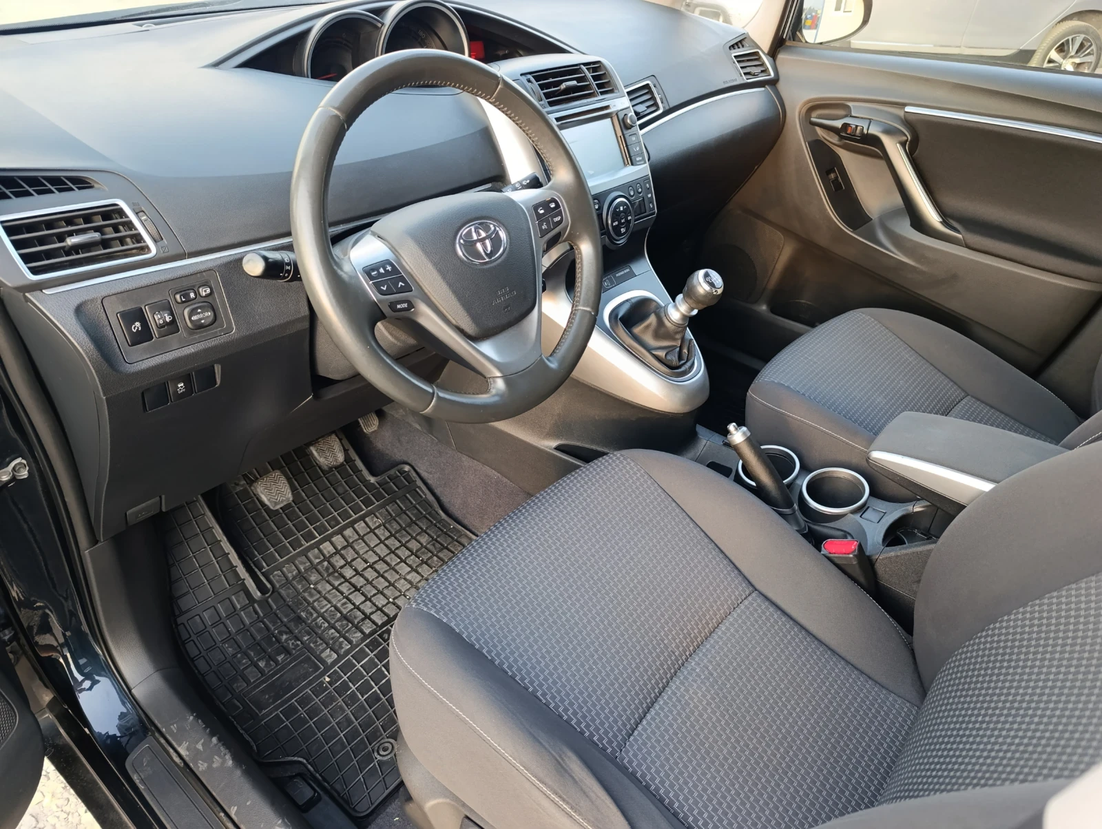 Toyota Verso 1.6D-4D - изображение 7