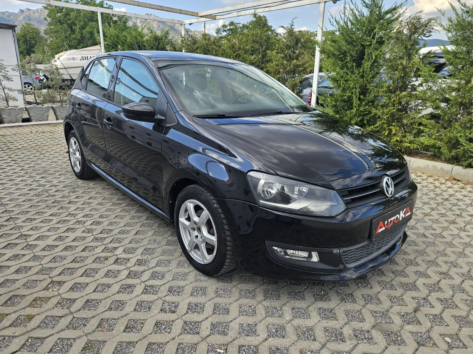 VW Polo 1.4i-86кс= ФАБРИЧНА ГАЗ= ОБСЛУЖЕН= КЛИМАТИК - изображение 2