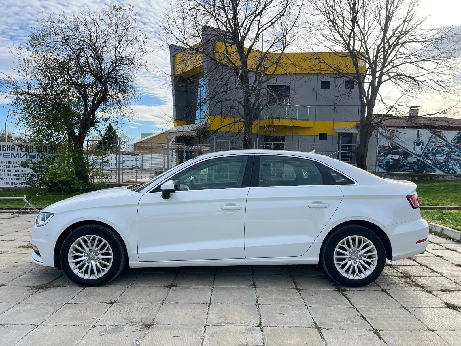 Audi A3 2.0   | Mobile.bg   3