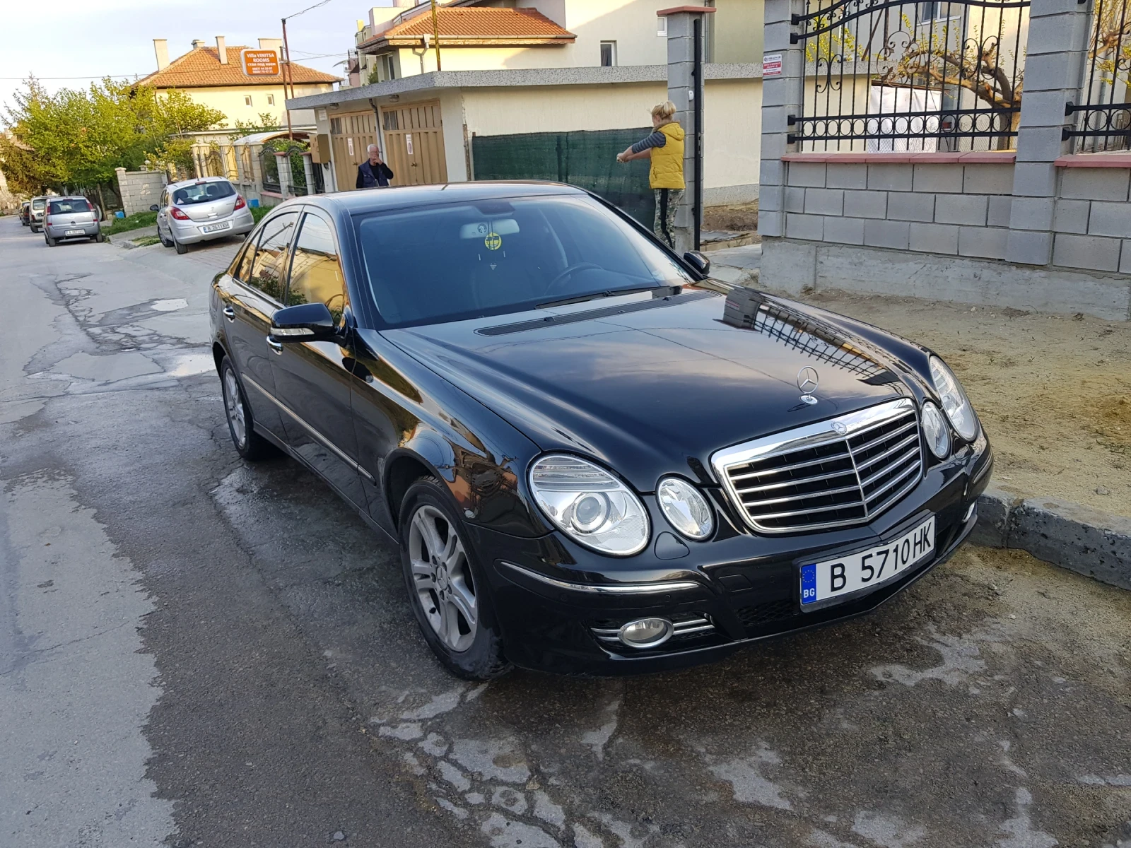 Mercedes-Benz E 220 Avangard - изображение 3