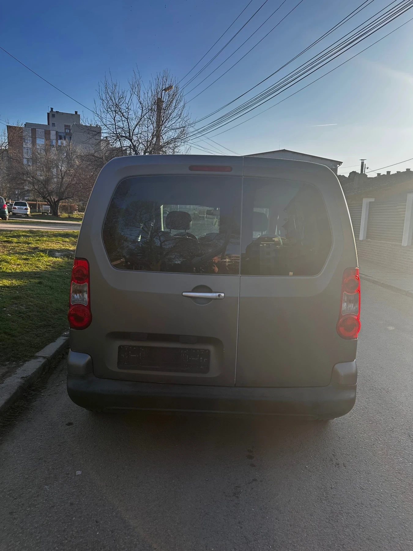 Peugeot Partner 1.6HDI, снимка 4 - Автомобили и джипове - 53469966