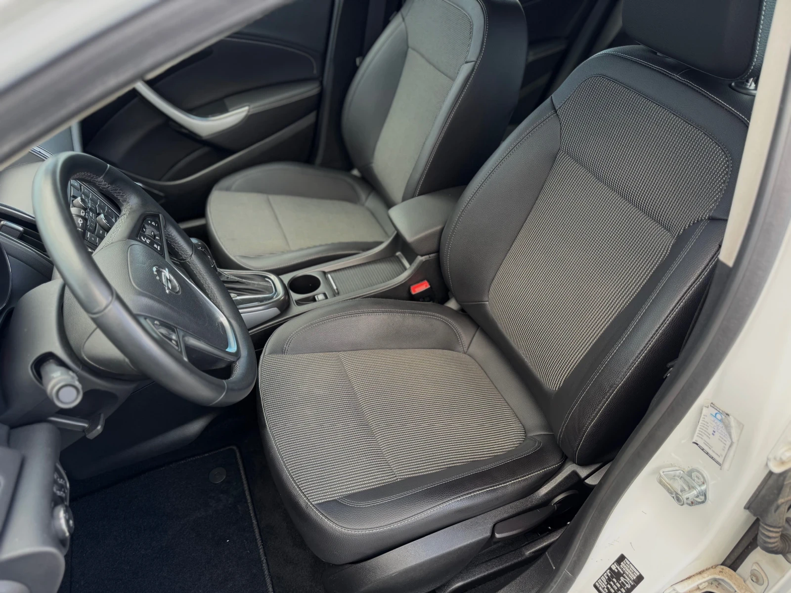 Opel Astra 1.6i * AUTOMATIC * КАТО НОВА * 47 000км * COSMO * , снимка 8 - Автомобили и джипове - 53576341