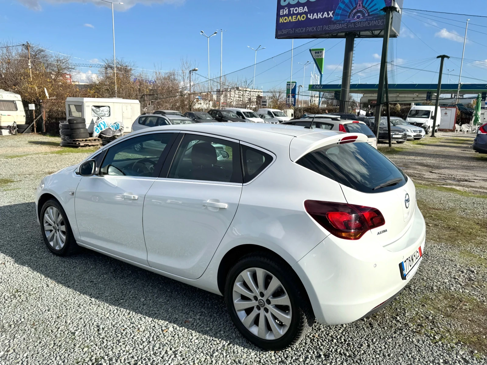 Opel Astra 1.6i * AUTOMATIC * КАТО НОВА * 47 000км * COSMO * , снимка 5 - Автомобили и джипове - 53576341