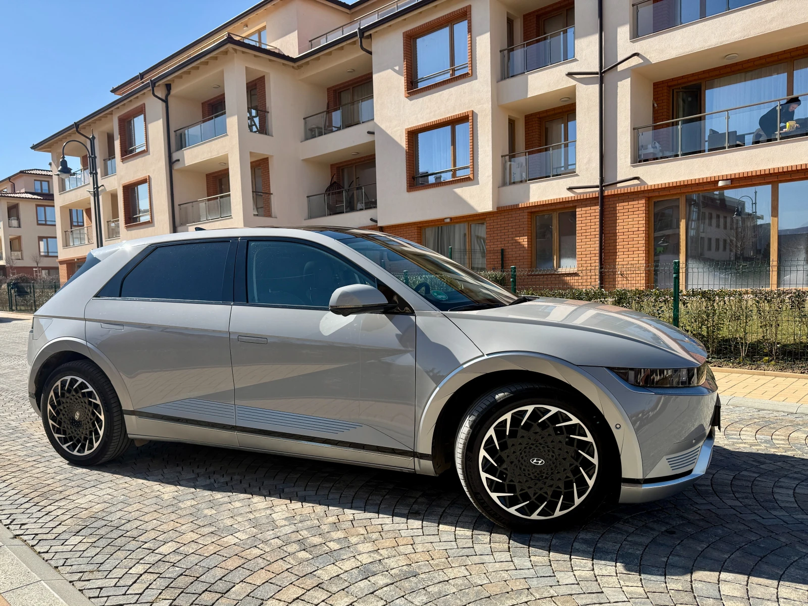 Hyundai Ioniq 5 77kWh AWD Uniq, снимка 8 - Автомобили и джипове - 53721858