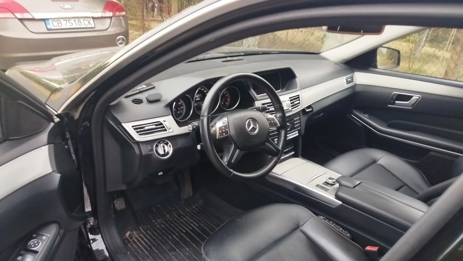 Mercedes-Benz E 200 CNG, снимка 7 - Автомобили и джипове - 54049399