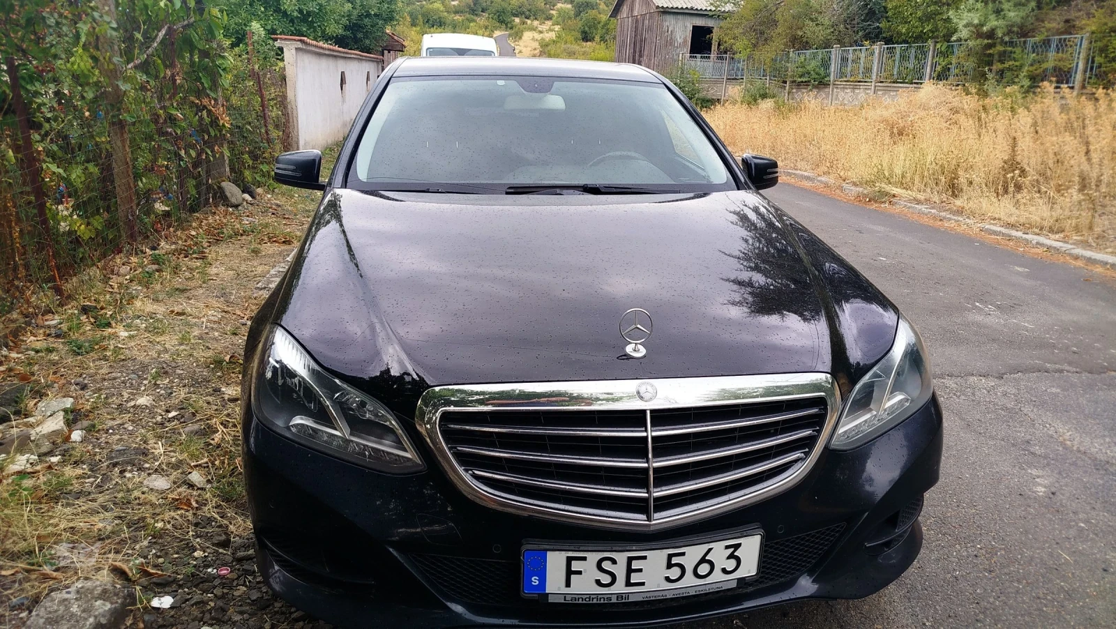 Mercedes-Benz E 200 CNG, снимка 4 - Автомобили и джипове - 54049399