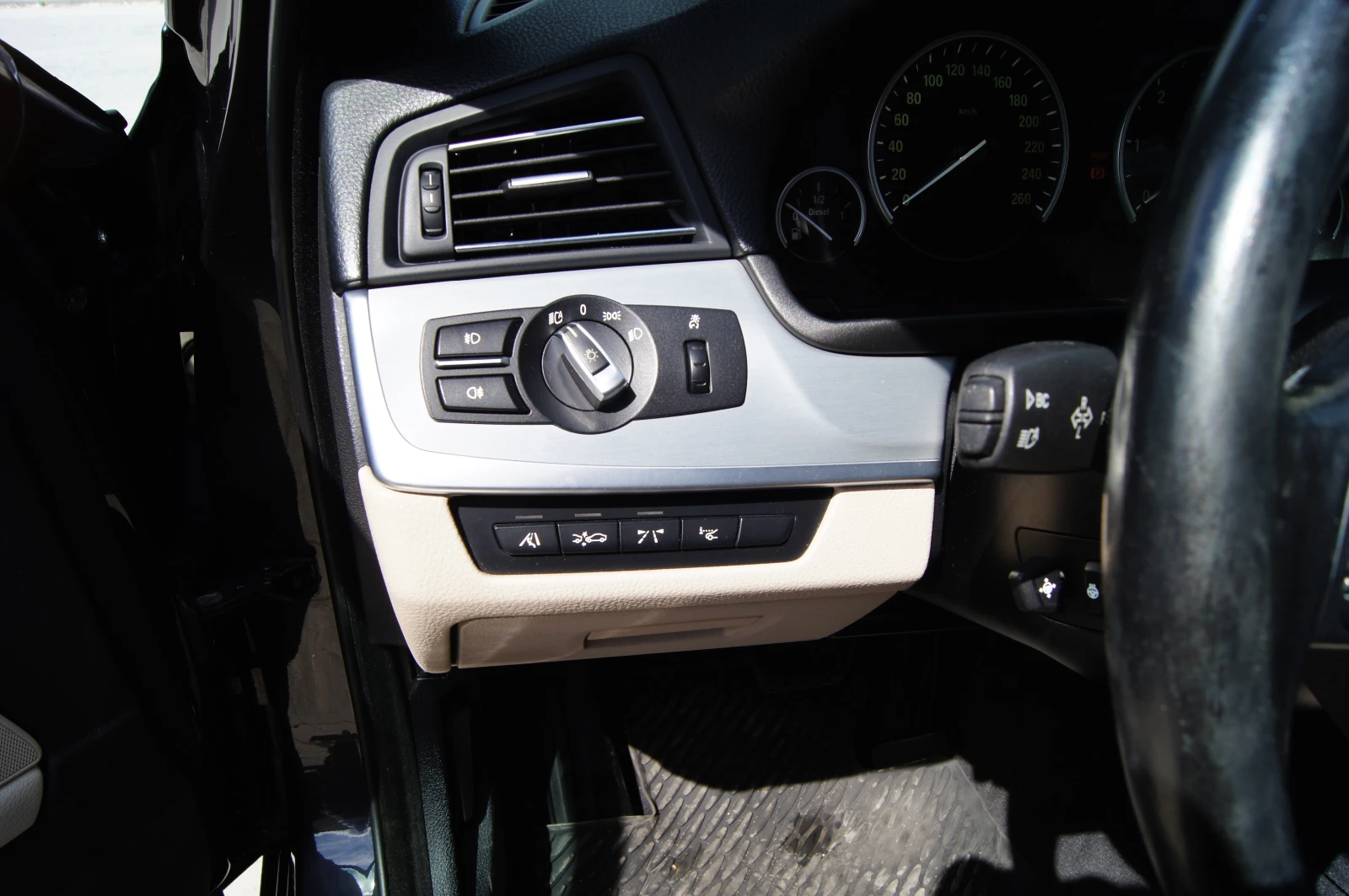 BMW 530 xDrive| SOFTCLOSE| DISTRONIC | ЛИЗИНГ, снимка 10 - Автомобили и джипове - 54125196