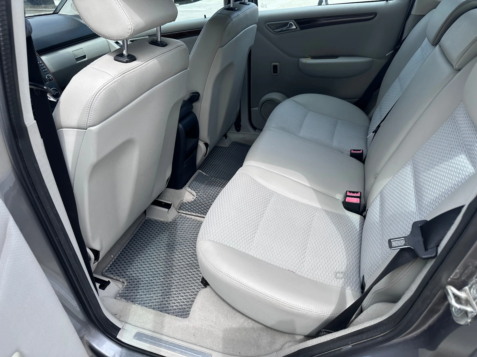 Mercedes-Benz A 180 2.0 D, снимка 8 - Автомобили и джипове - 54493765