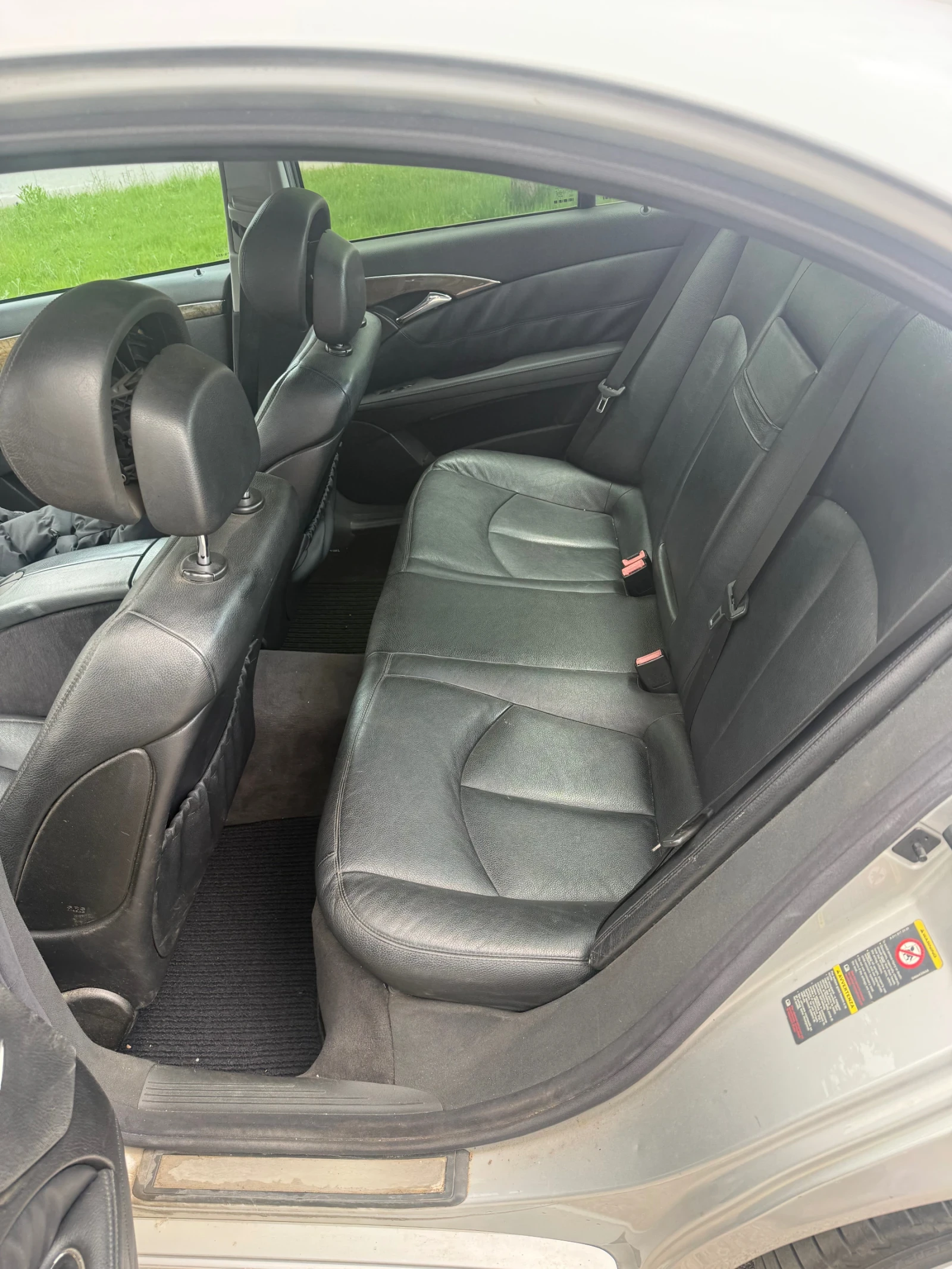 Mercedes-Benz E 270 2.7CDI 177, снимка 10 - Автомобили и джипове - 54564783