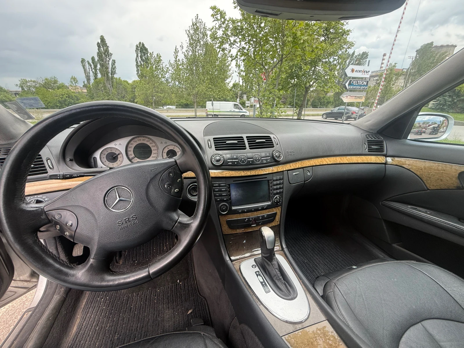 Mercedes-Benz E 270 2.7CDI 177, снимка 8 - Автомобили и джипове - 54564783
