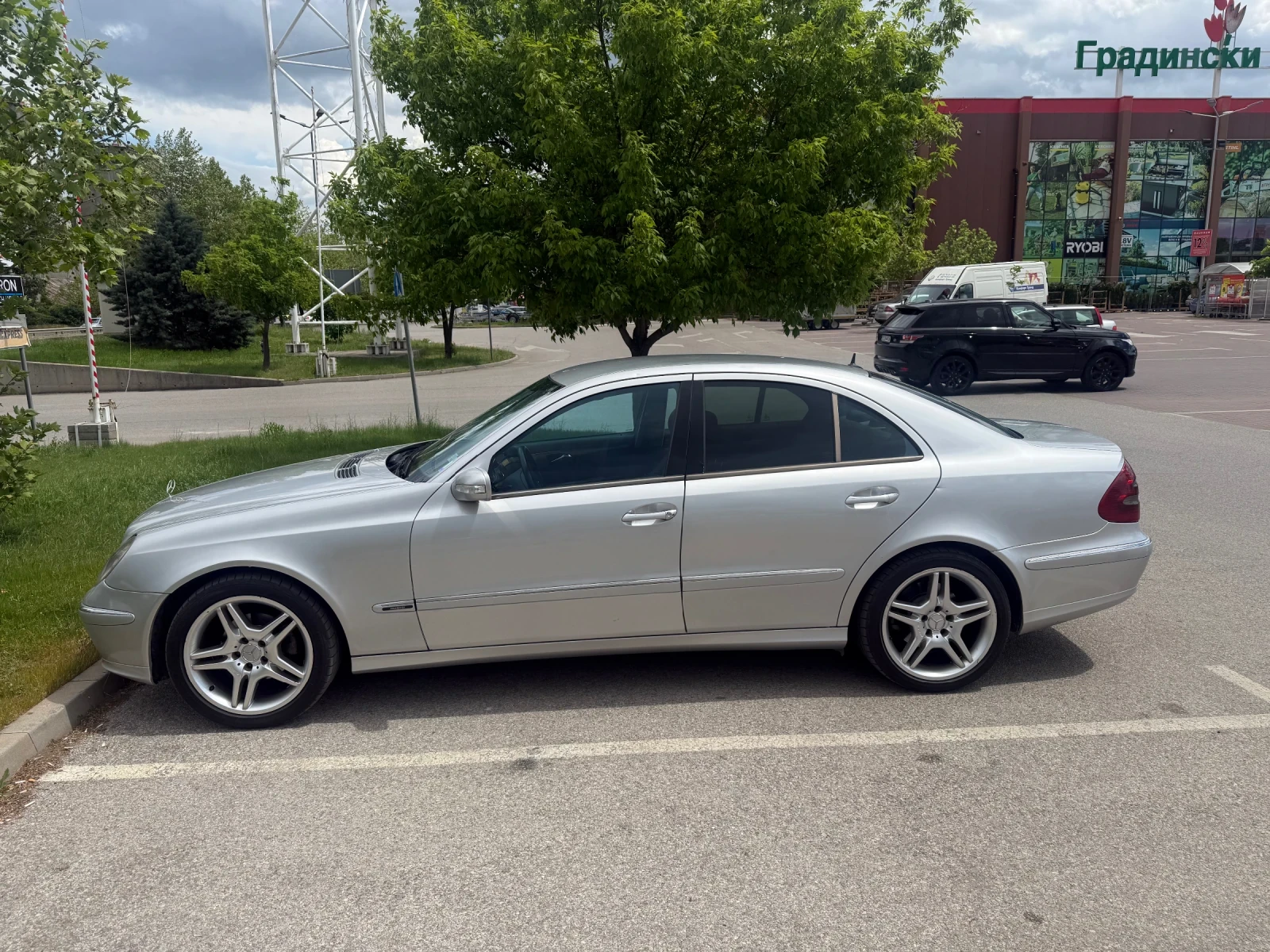 Mercedes-Benz E 270 2.7CDI 177, снимка 6 - Автомобили и джипове - 54564783