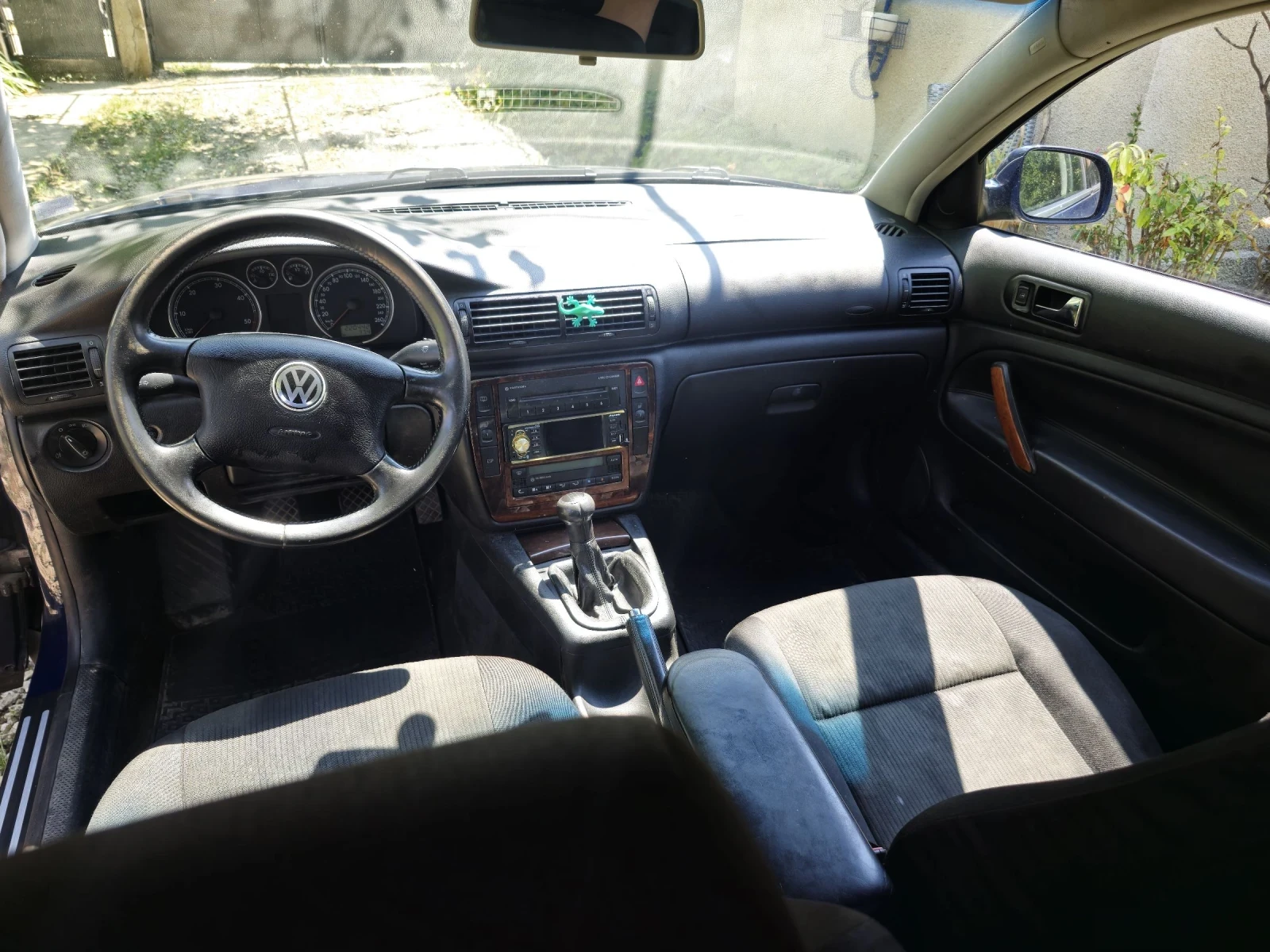 VW Passat, снимка 15 - Автомобили и джипове - 54986539