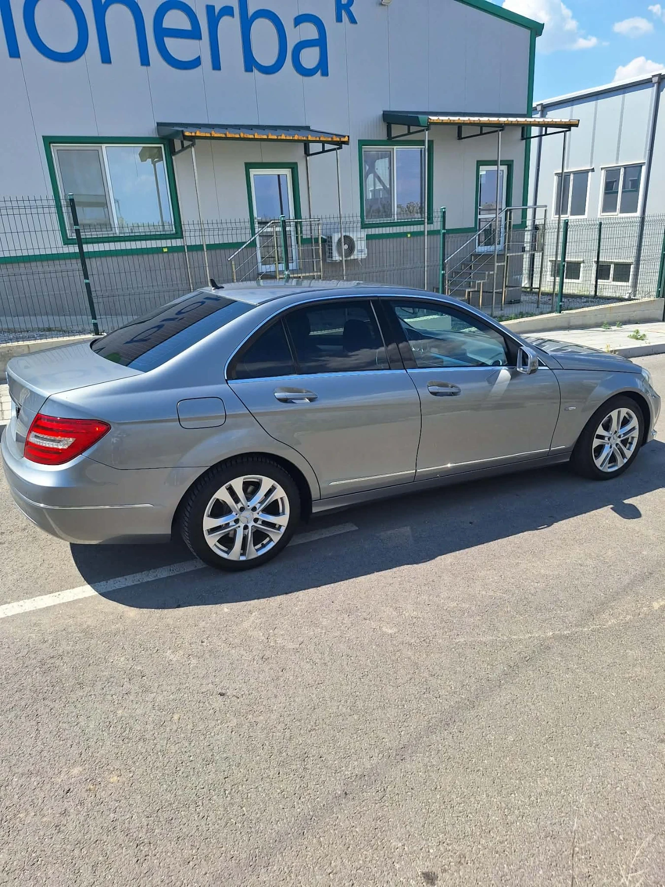 Mercedes-Benz C 220 Facelift, снимка 11 - Автомобили и джипове - 55049546