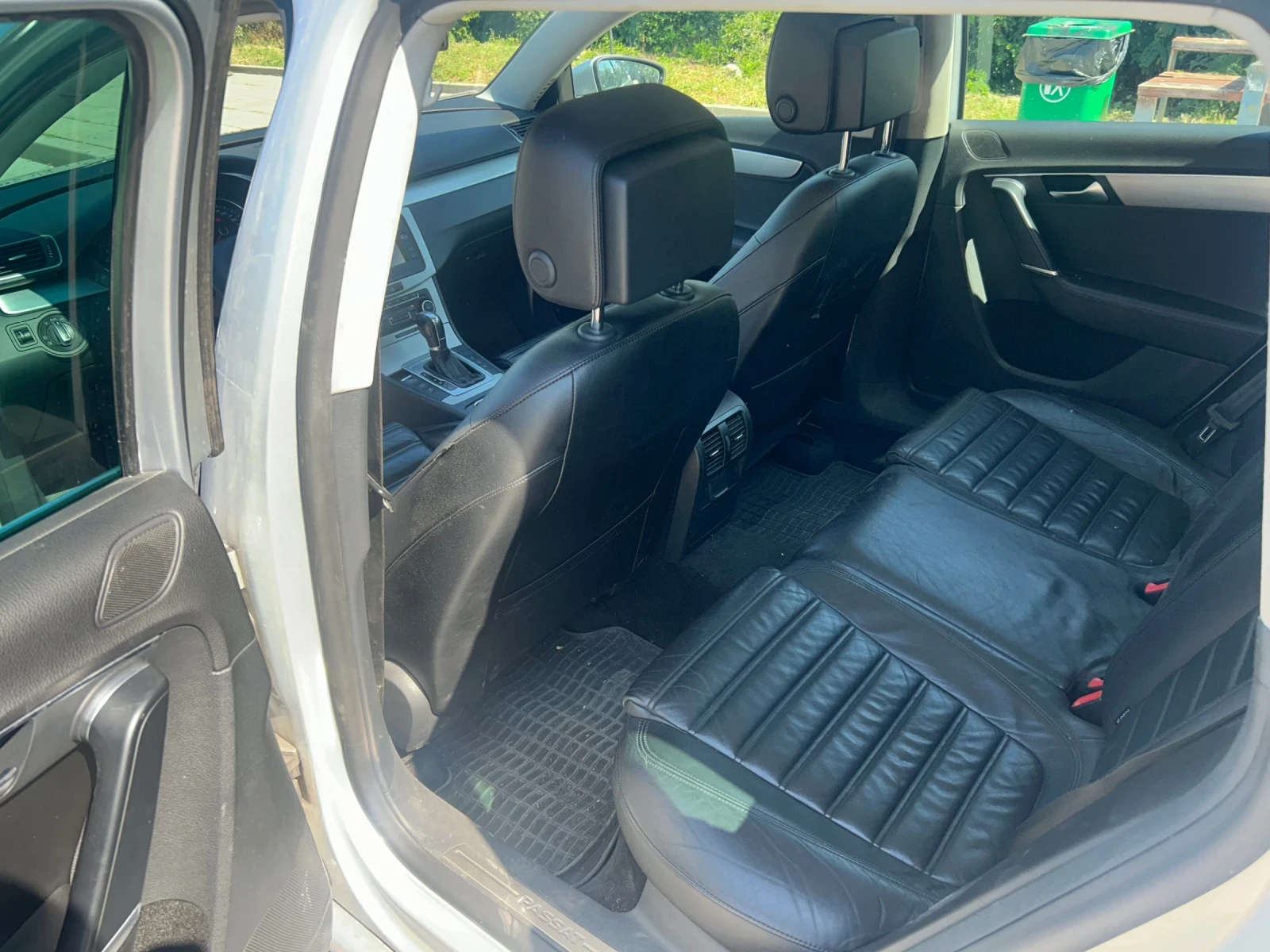 VW Passat 2.0 TDI Highline, снимка 9 - Автомобили и джипове - 55294104