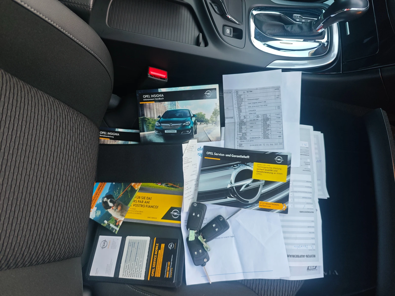 Opel Insignia 2.0Turbo-4X4-Avtomat-Fece Lift, снимка 16 - Автомобили и джипове - 55597709