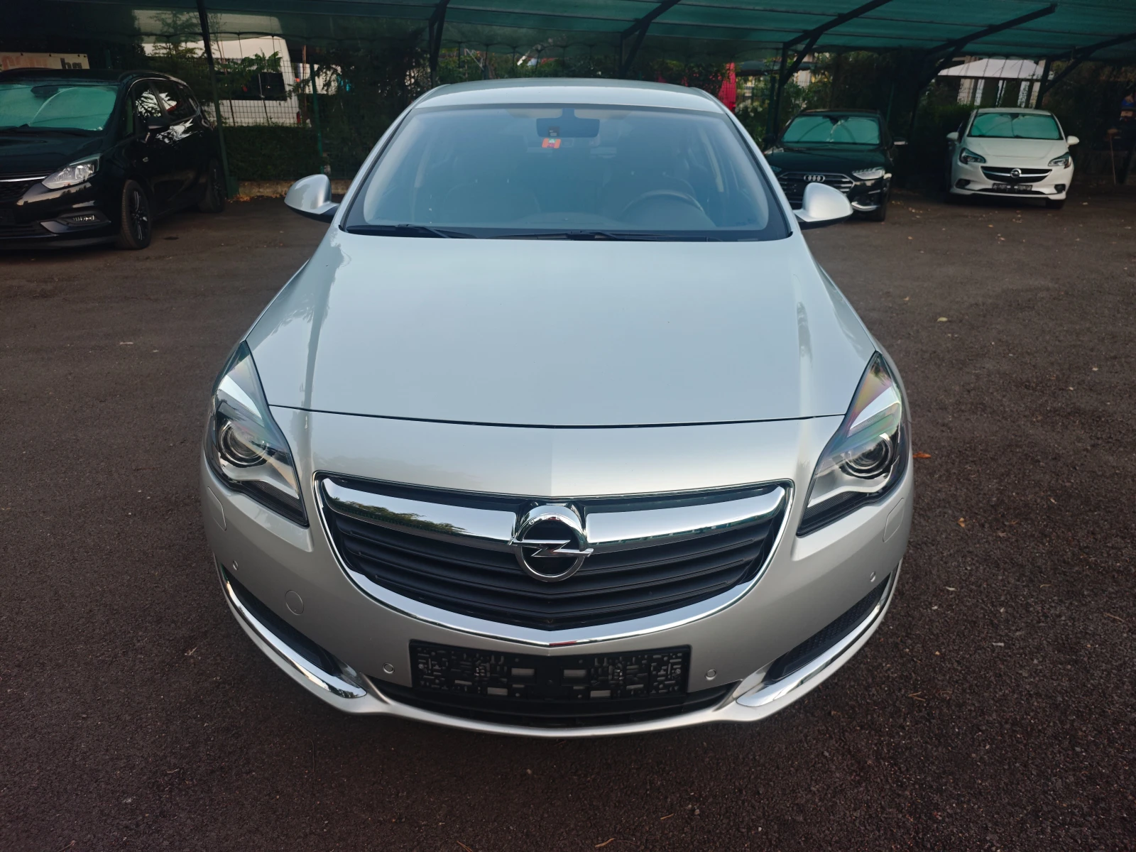 Opel Insignia 2.0Turbo-4X4-Avtomat-Fece Lift, снимка 8 - Автомобили и джипове - 55597709