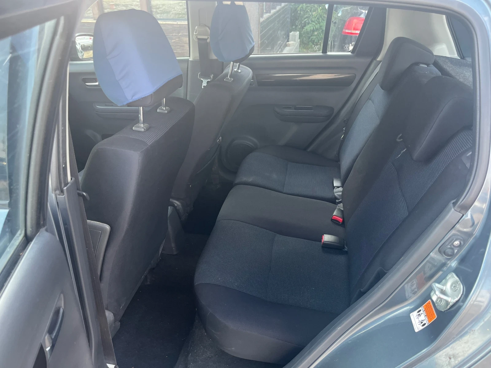 Suzuki Swift 1.3 72000km, снимка 7 - Автомобили и джипове - 55610164