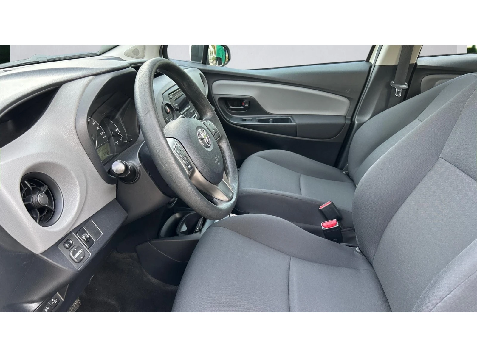 Toyota Yaris ������� ������ �� 140   | Mobile.bg � ����������� 12