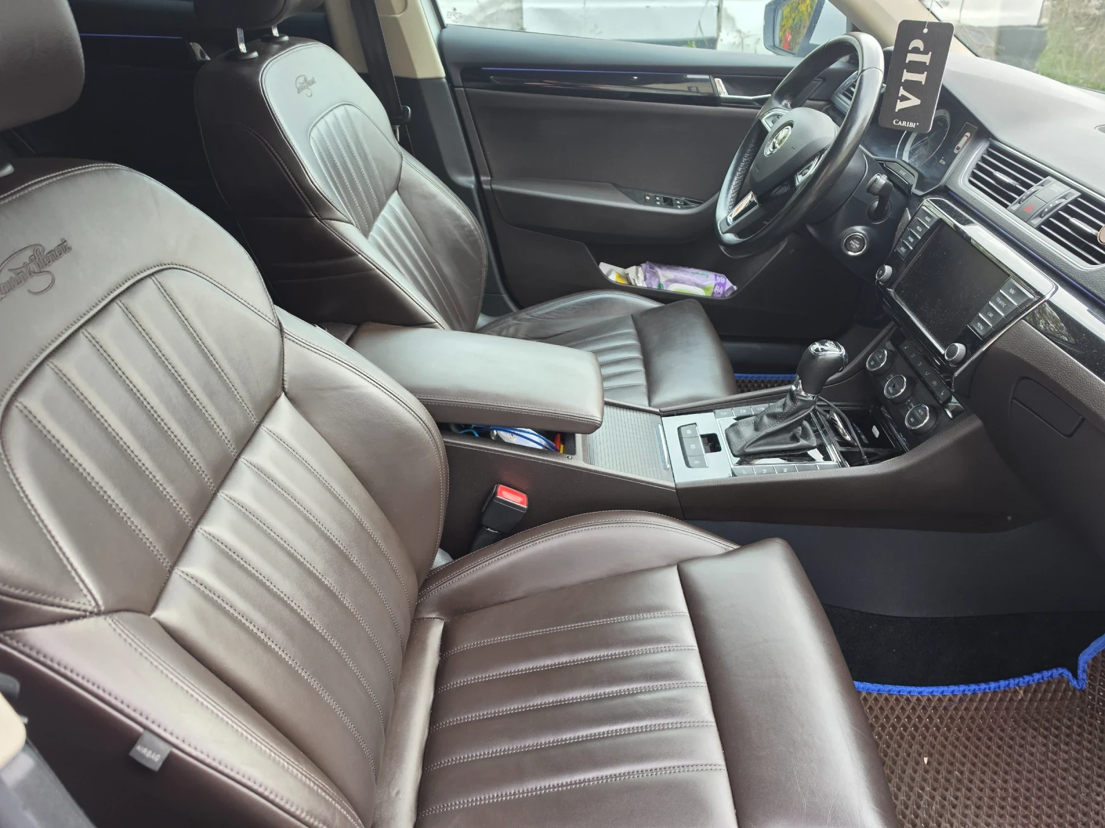 Skoda Superb 2.0 tdi 190hp L&K, снимка 12 - Автомобили и джипове - 56653483