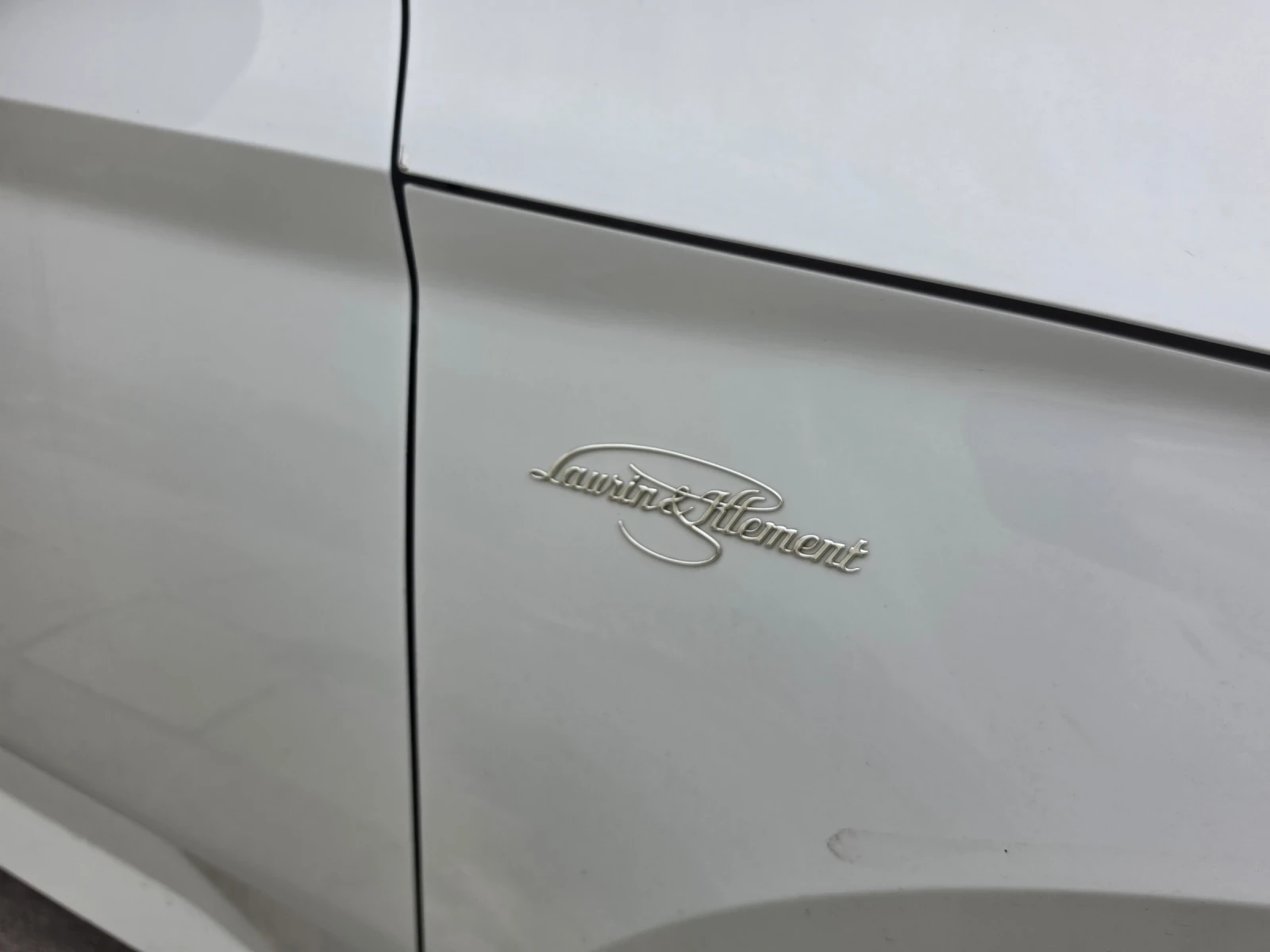 Skoda Superb 2.0 tdi 190hp L&K, снимка 15 - Автомобили и джипове - 56653483