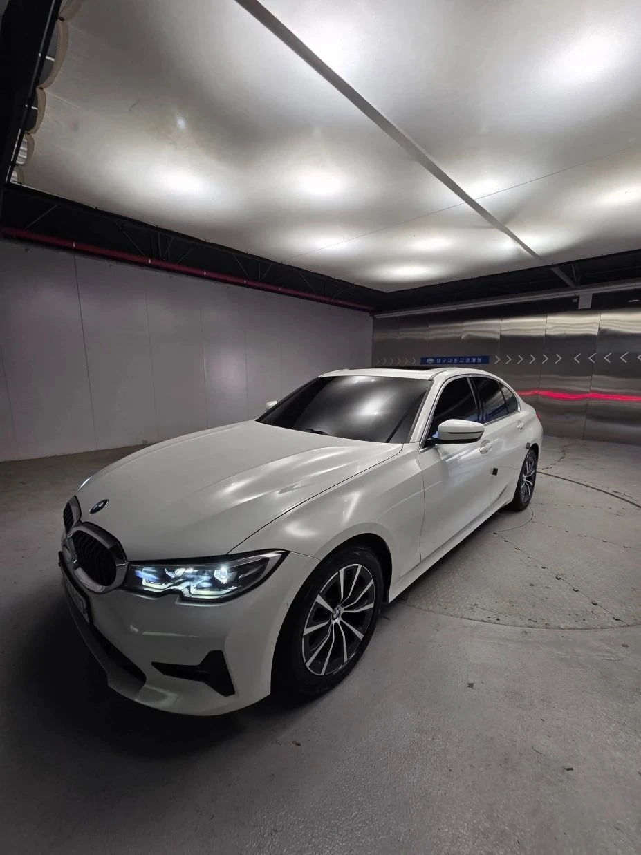 BMW 320