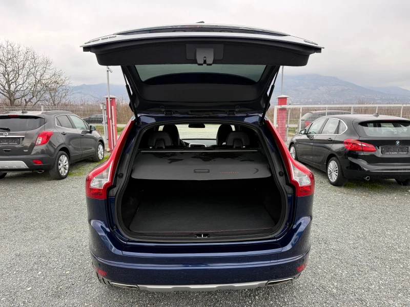 Volvo XC60 (KATO НОВА)^(4х4), снимка 13 - Автомобили и джипове - 52856381