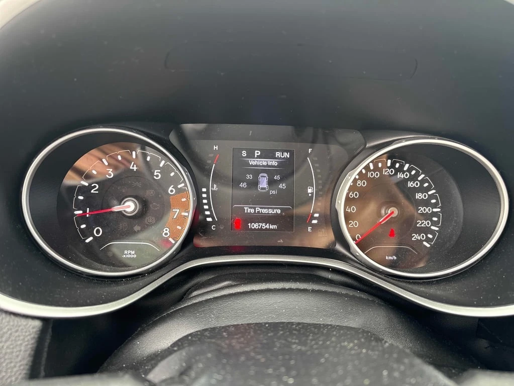 Jeep Compass * Upland Edition * CARFAX * БЕЗ ПЪРВОНАЧАЛНА ВНОСК - изображение 8