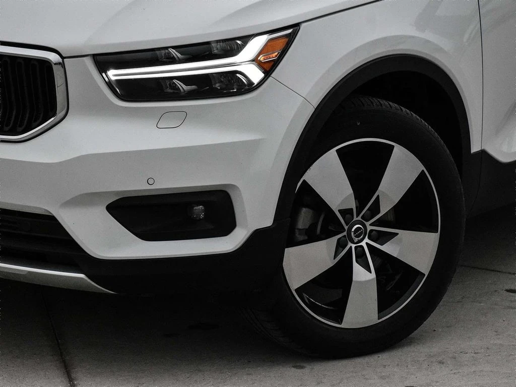 Volvo XC40 * Momentum (excl S60) * CARFAX * ЦЕНА ДО БГ - изображение 2