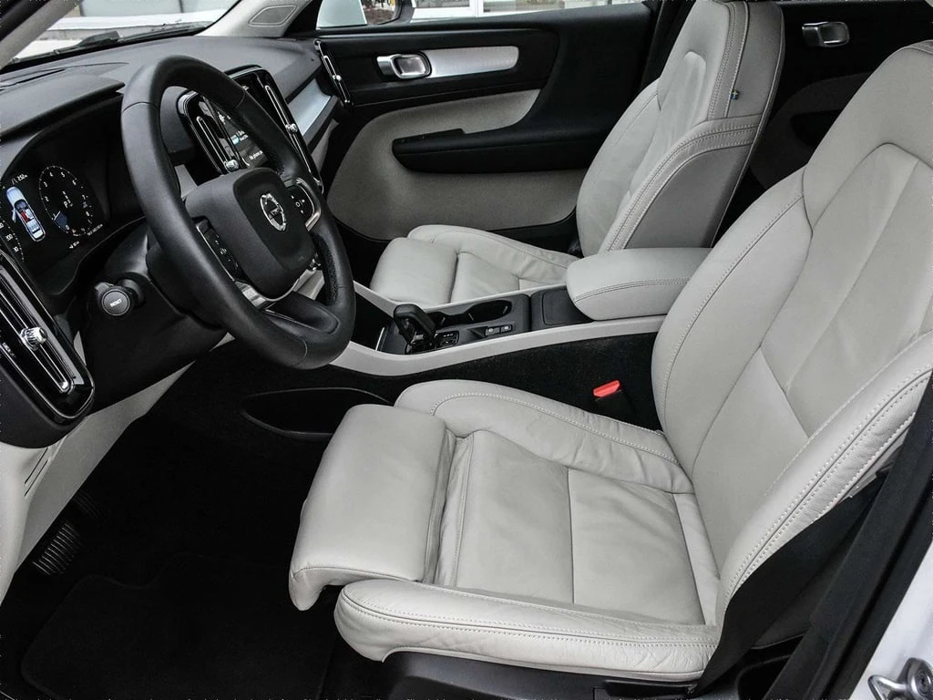 Volvo XC40 * Momentum (excl S60) * CARFAX * ���� �� �� | Mobile.bg � ����������� 11