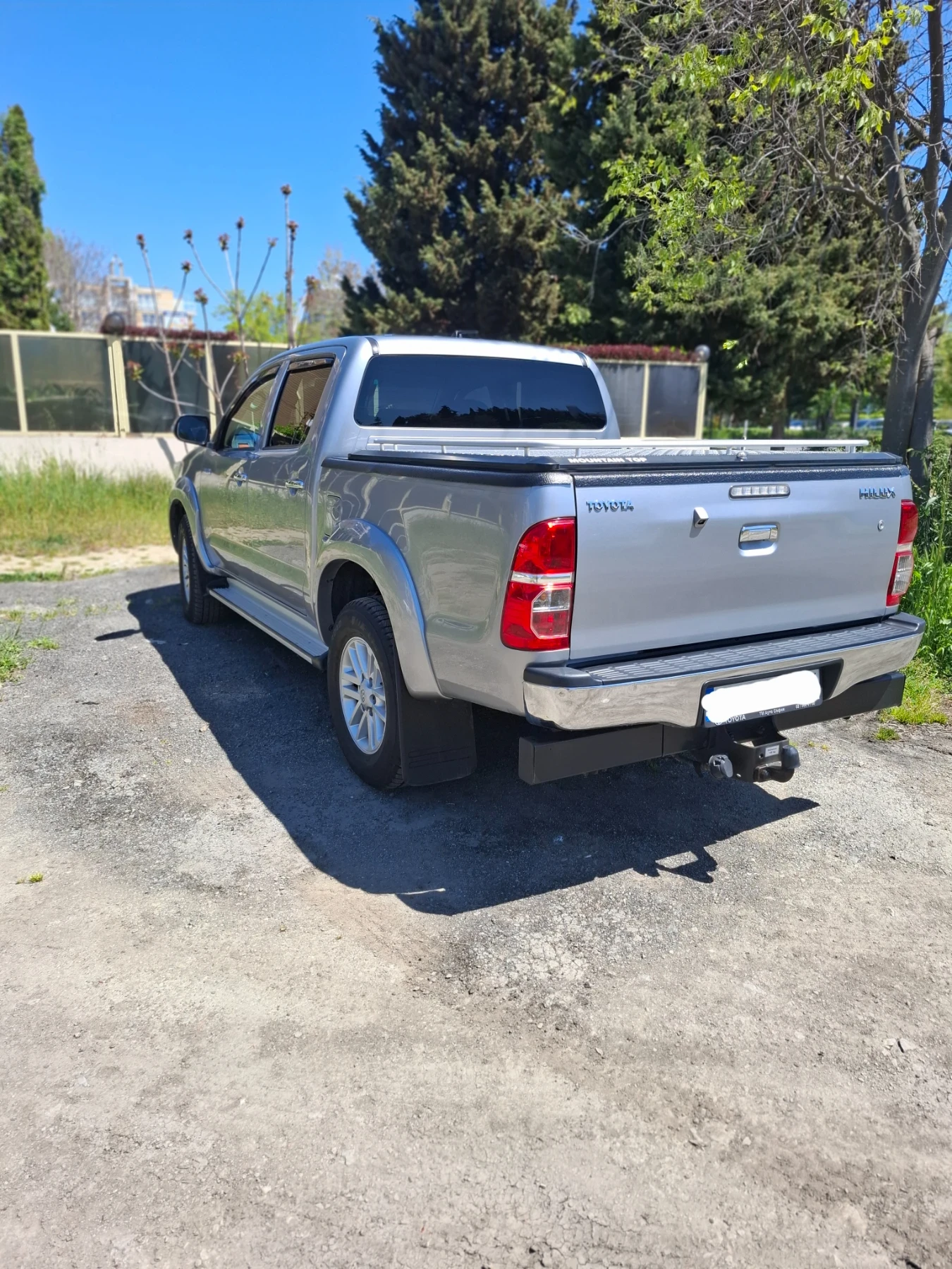 Toyota Hilux, снимка 3 - Автомобили и джипове - 54435959