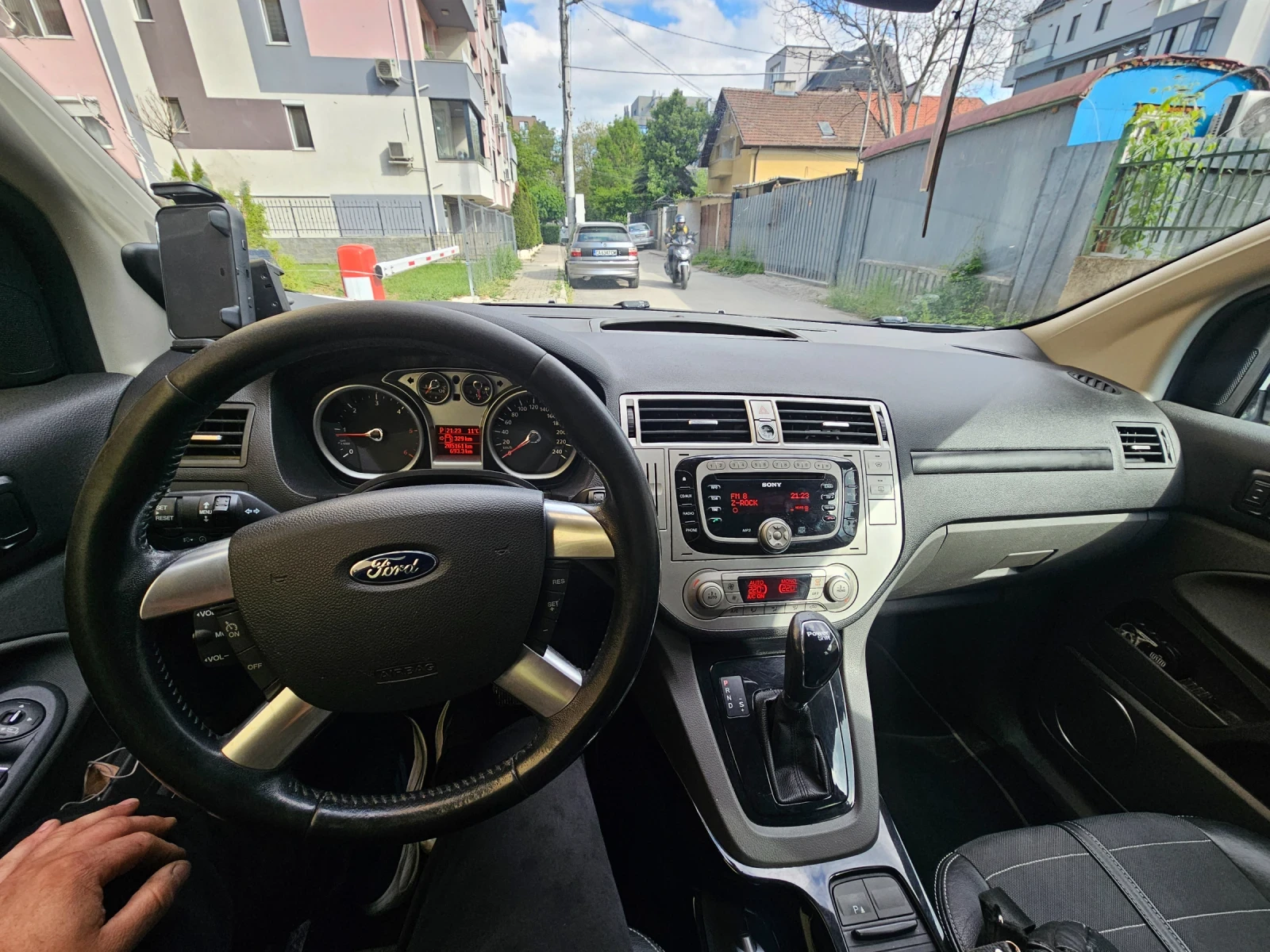 Ford Kuga 4x4 keyless , снимка 10 - Автомобили и джипове - 54546920