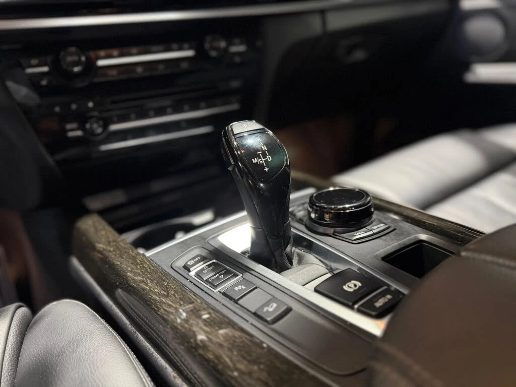 BMW X5 35i* M-SPORT* HEAD-UP* HARMAN/KARDON* ПАНОРАМА, снимка 9 - Автомобили и джипове - 54642626