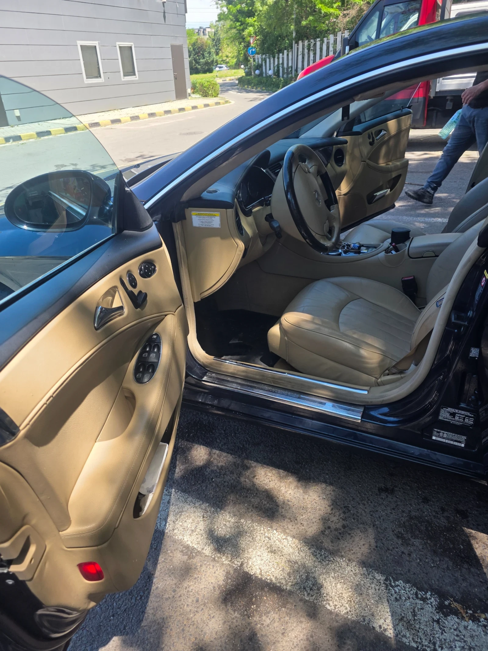 Mercedes-Benz GLS 500 AMG, снимка 6 - Автомобили и джипове - 54719692