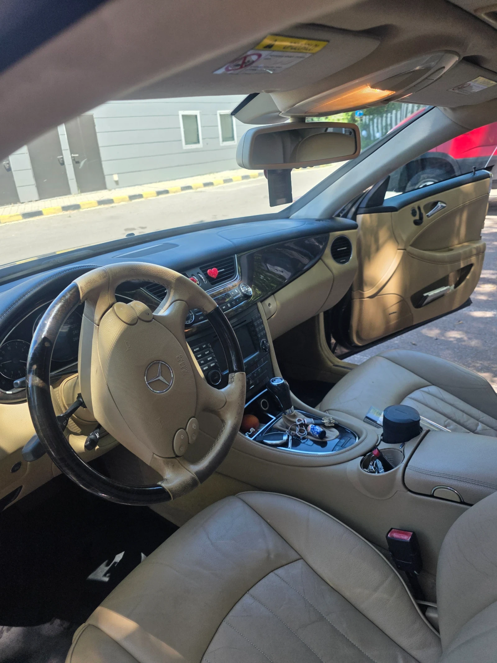 Mercedes-Benz GLS 500 AMG, снимка 13 - Автомобили и джипове - 54719692