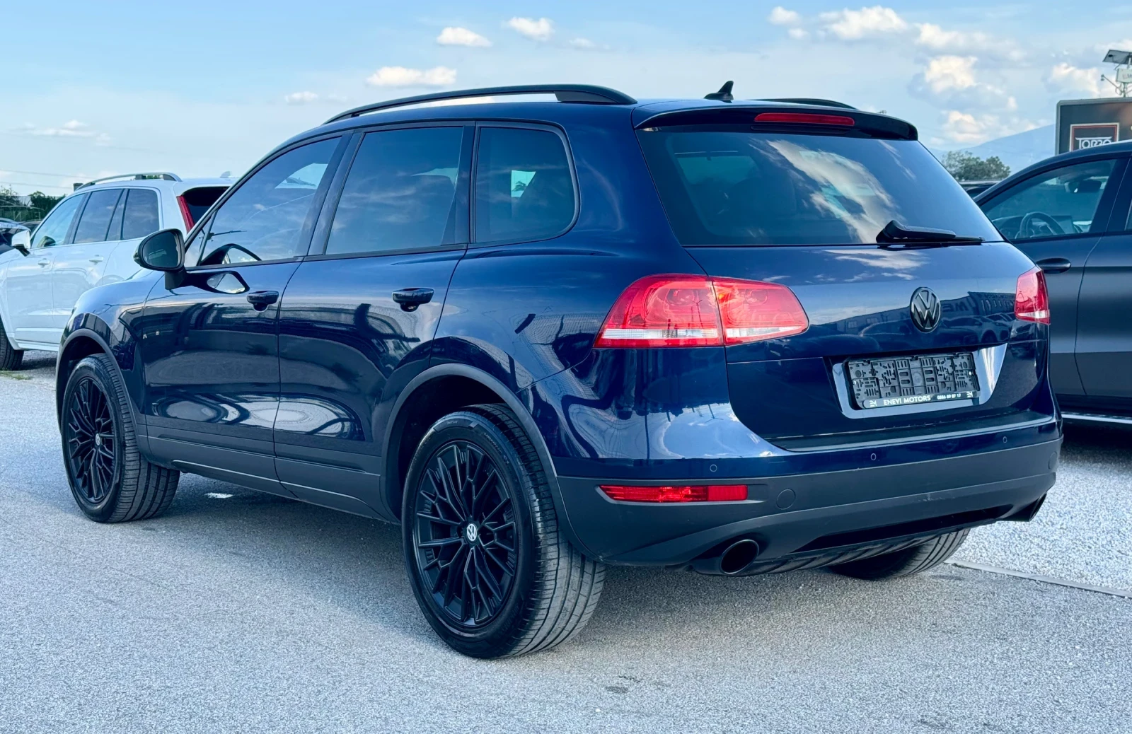 VW Touareg 3.0TDI , снимка 4 - Автомобили и джипове - 54824236