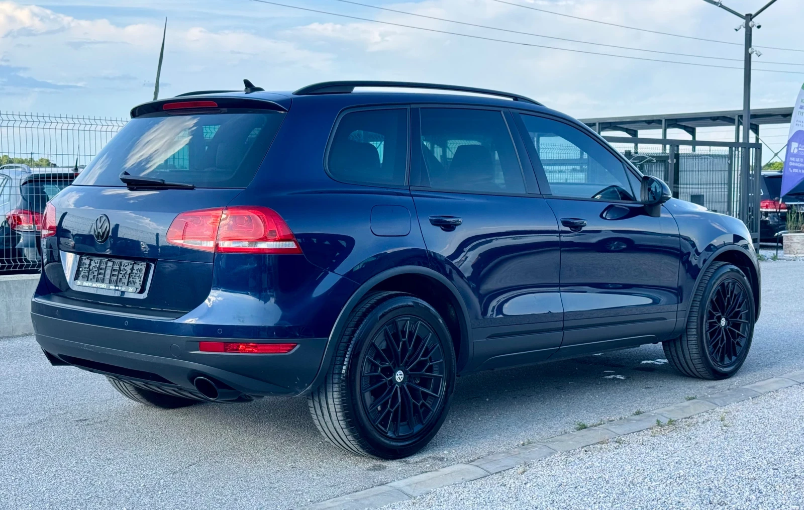 VW Touareg 3.0TDI , снимка 6 - Автомобили и джипове - 54824236