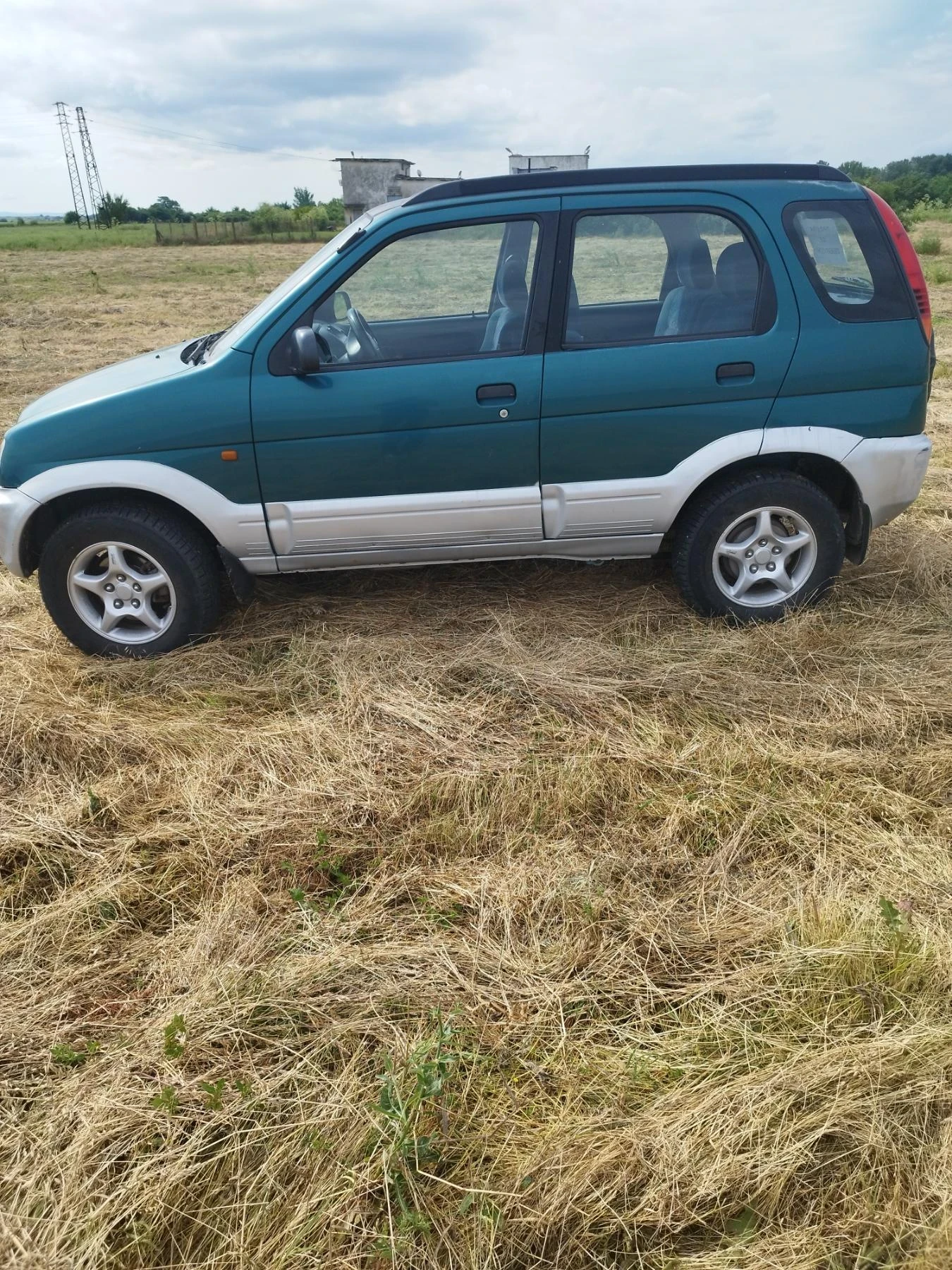 Daihatsu Terios 1.3 83кс 4х4, снимка 2 - Автомобили и джипове - 54885008
