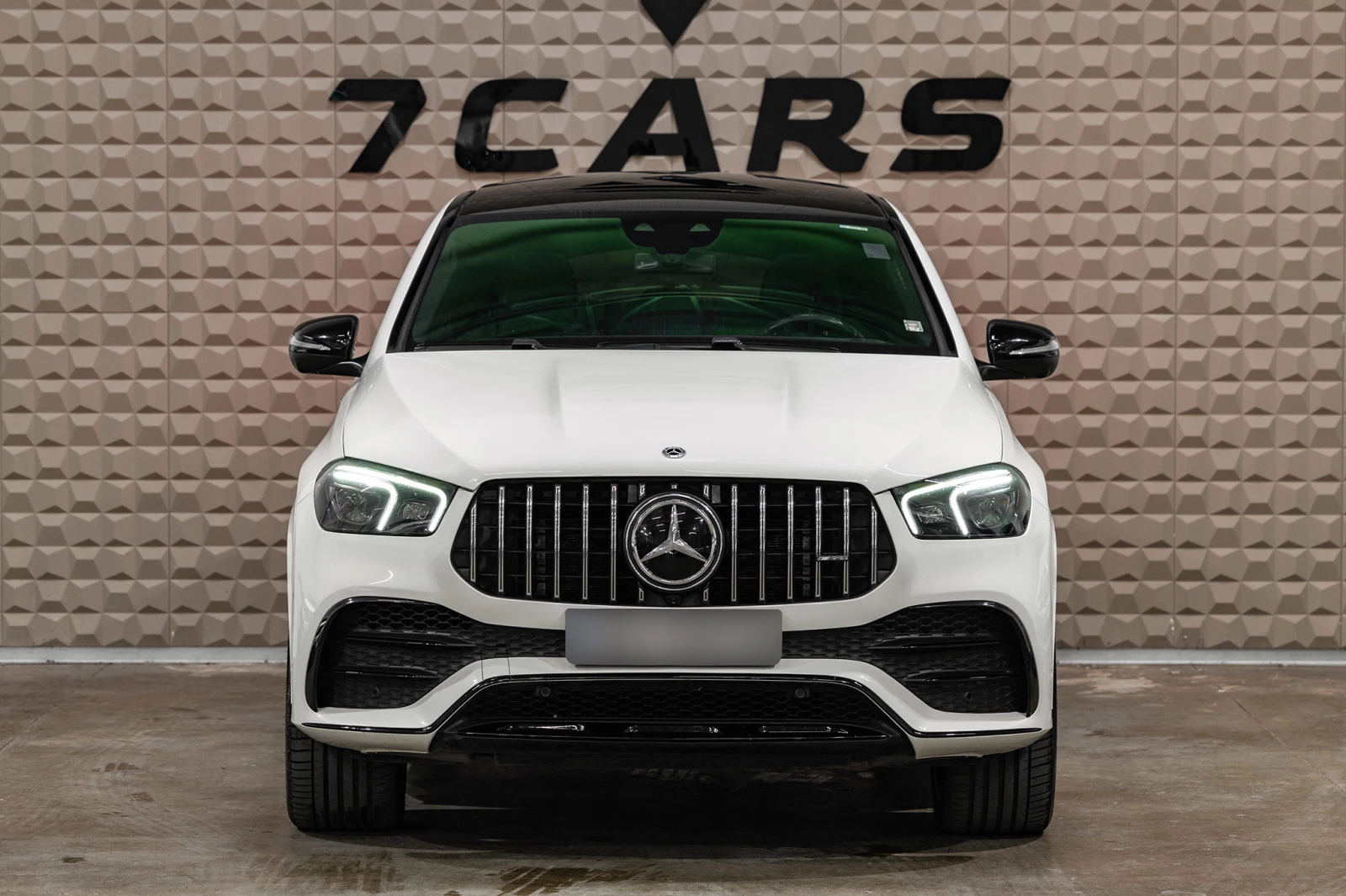 Mercedes-Benz GLE 53 4MATIC Distronic| Burmester| 7Cars| ГаранцияPanorama| , снимка 2 - Автомобили и джипове - 56022889