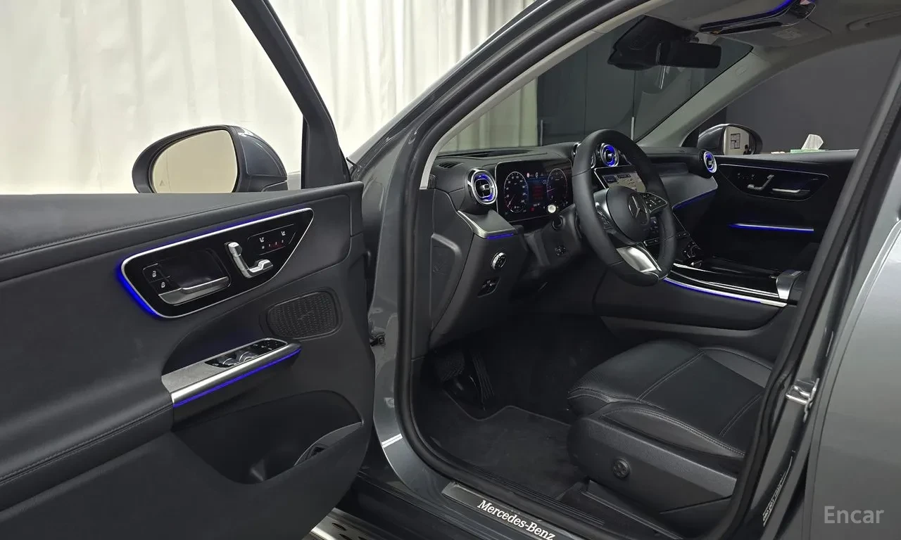 Mercedes-Benz GLC 220 d/4MATIC/HUD/360/ПАНО/ОБДУХ/ДИСТРОНИК, снимка 15 - Автомобили и джипове - 56130909