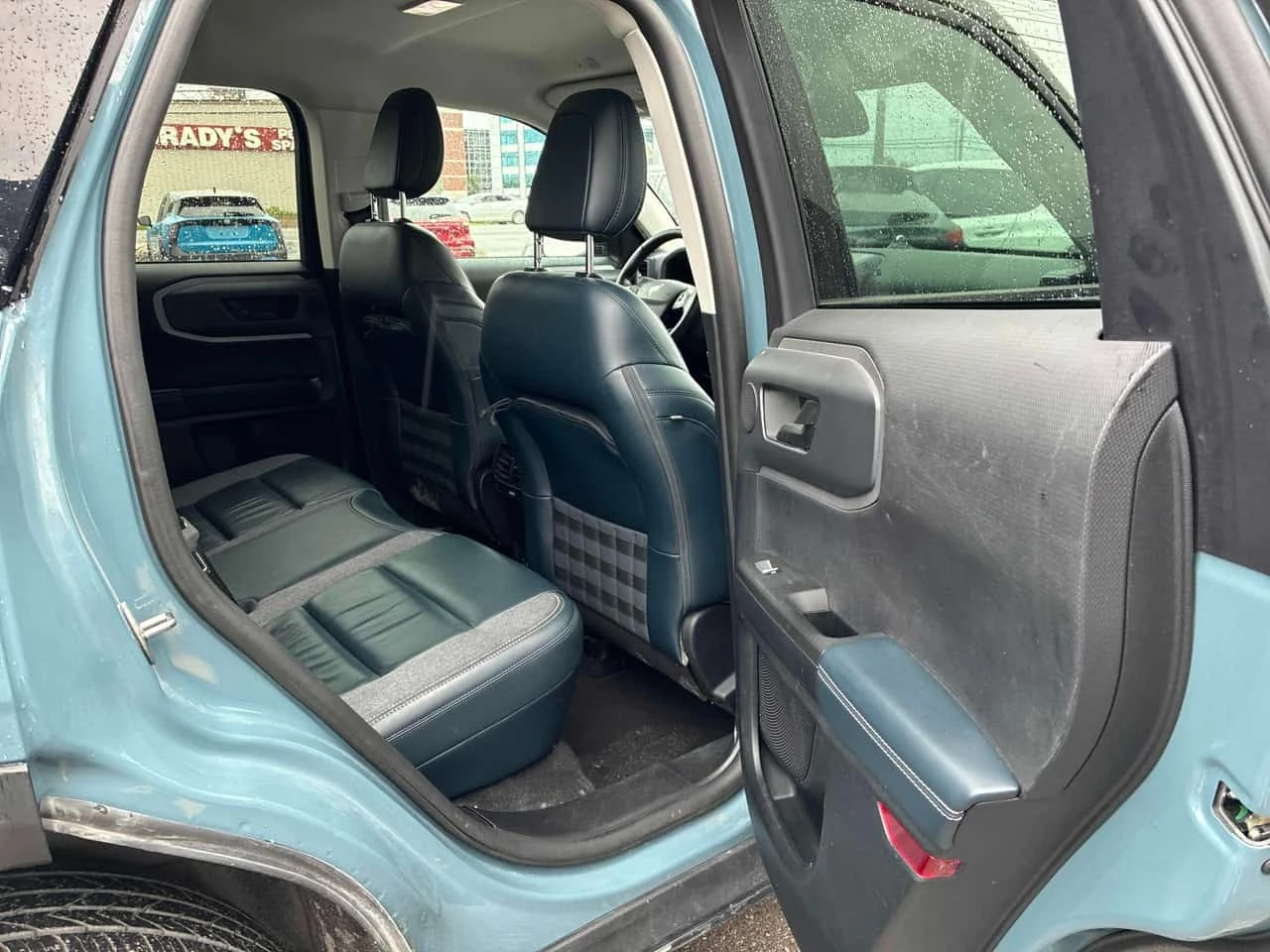 Ford Bronco * Outer Banks * CARFAX * БЕЗ ПЪРВОНАЧАЛНА ВНОСКА, снимка 16 - Автомобили и джипове - 56207853