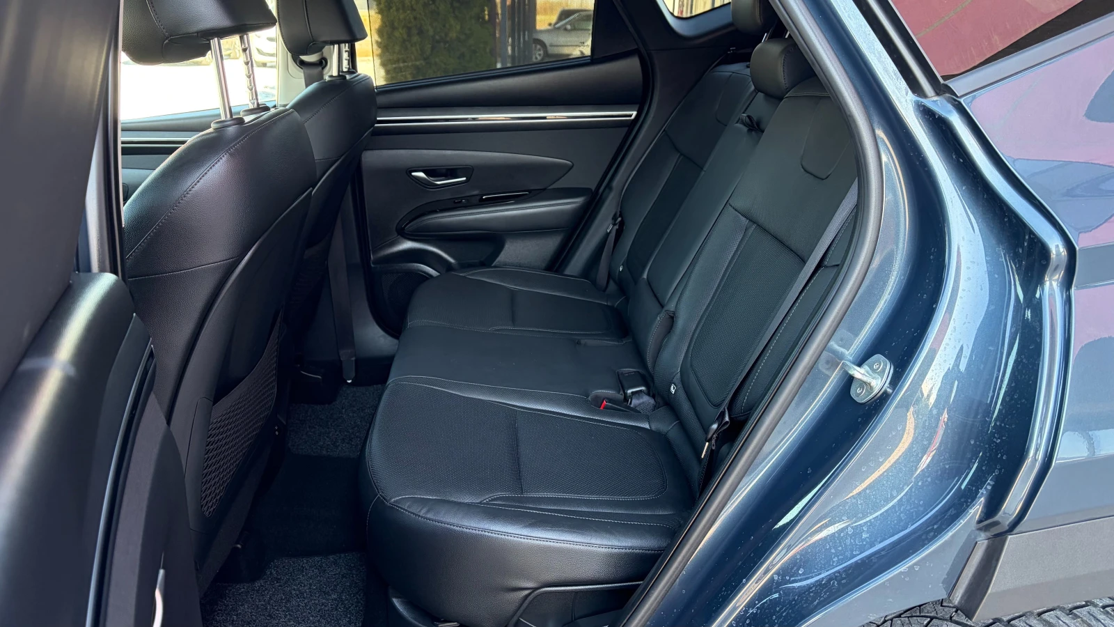 Hyundai Tucson 1.6 HEV , снимка 9 - Автомобили и джипове - 56222753
