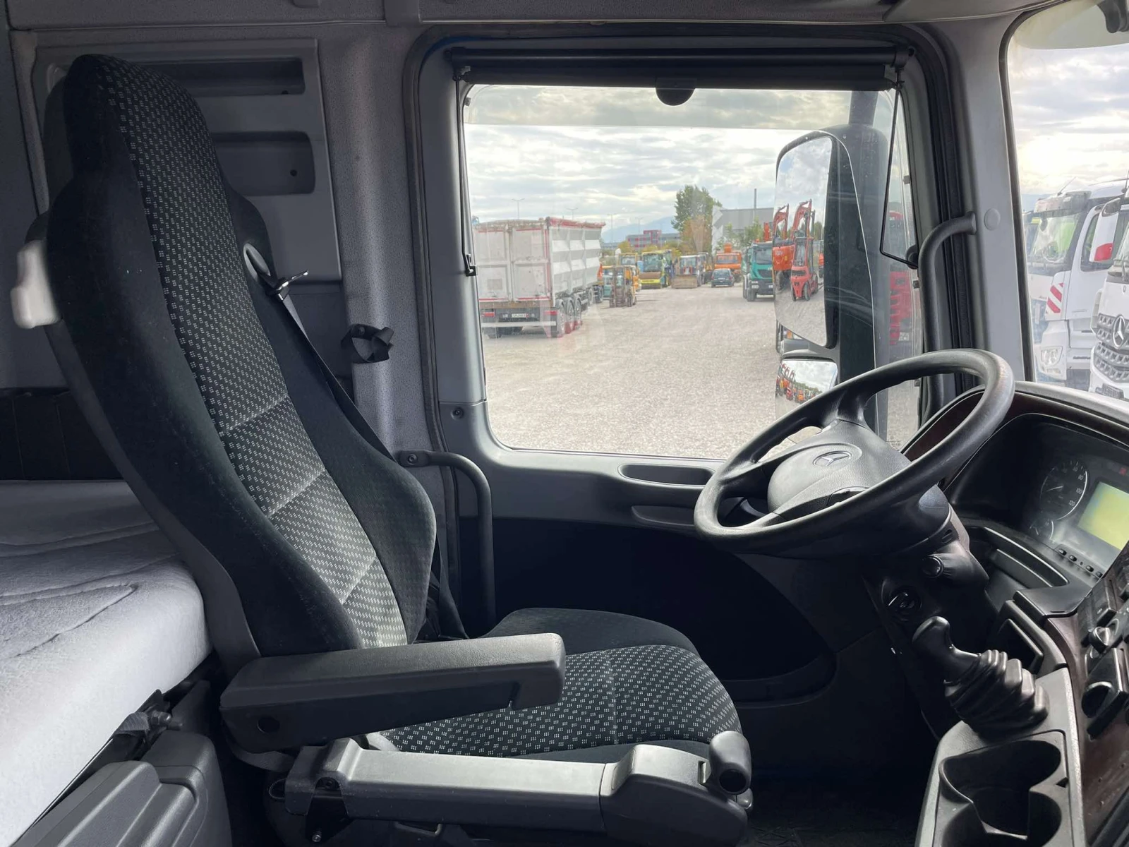 Mercedes-Benz Actros 1844   | Mobile.bg   13