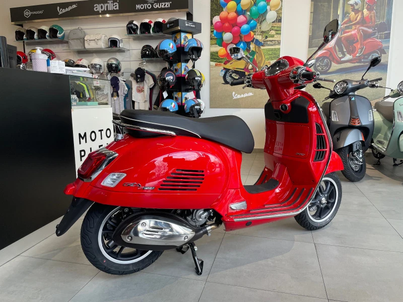 Vespa GTS 300 SUPER, снимка 3 - Мотоциклети и мототехника - 47876860