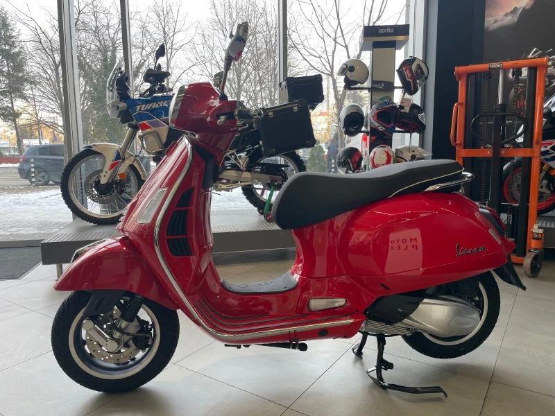 Vespa GTS 300 SUPER, снимка 5 - Мотоциклети и мототехника - 47876860