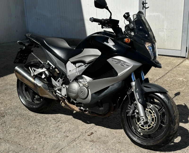 Honda Crossrunner VFR 800X ABS, снимка 3 - Мотоциклети и мототехника - 51890806