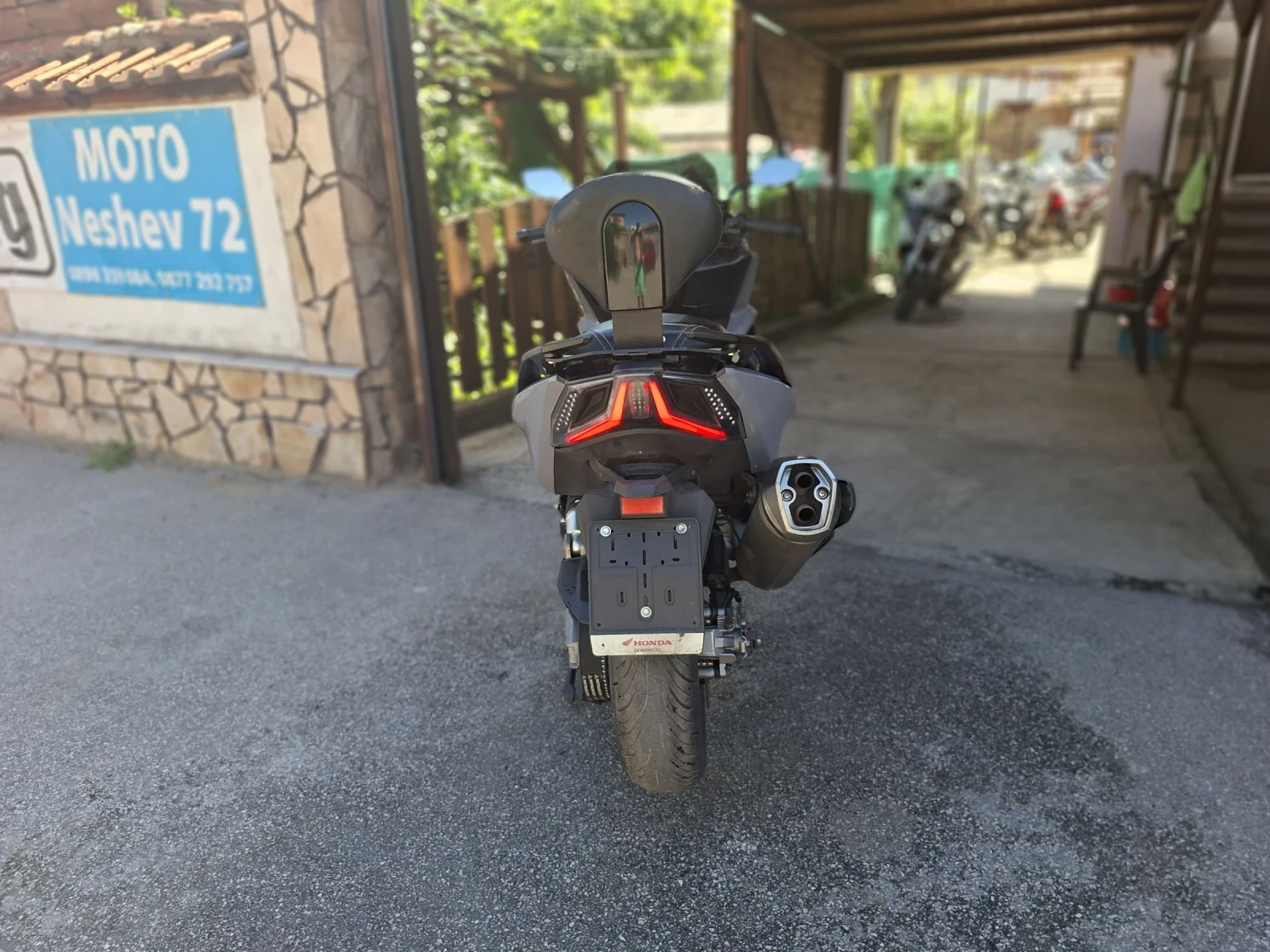 Kymco AK 550 ОФЕРТА, LED, ABS, БЕСКЛУЧОВО ПАЛЕНЕ, снимка 2 - Мотоциклети и мототехника - 54856241