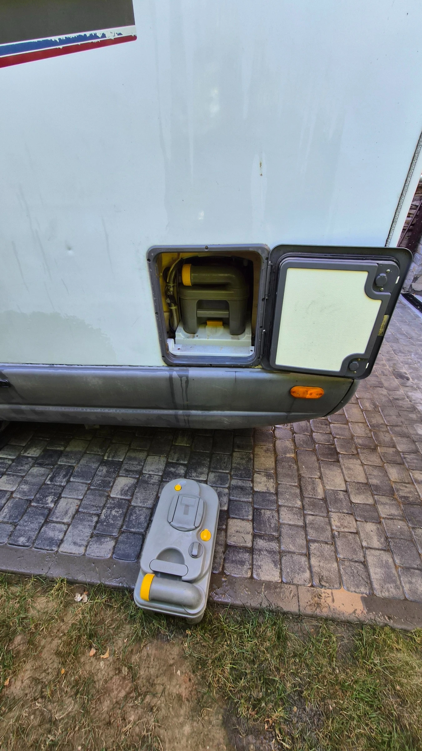 Кемпер Burstner I572 Fiat Ducato  - изображение 4