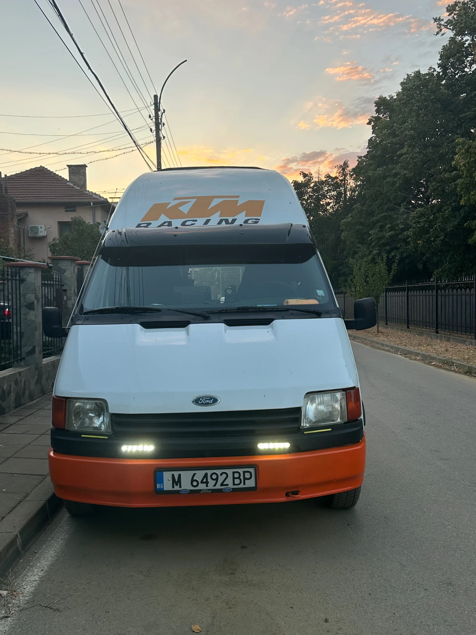 Кемпер Ford TRANZIT 2.5 TSD